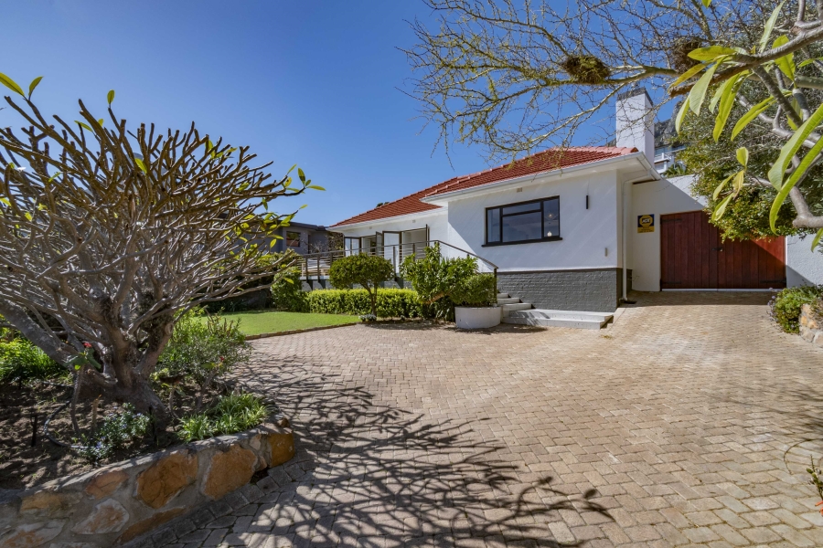 3 Bedroom Property for Sale in Camps Bay Western Cape